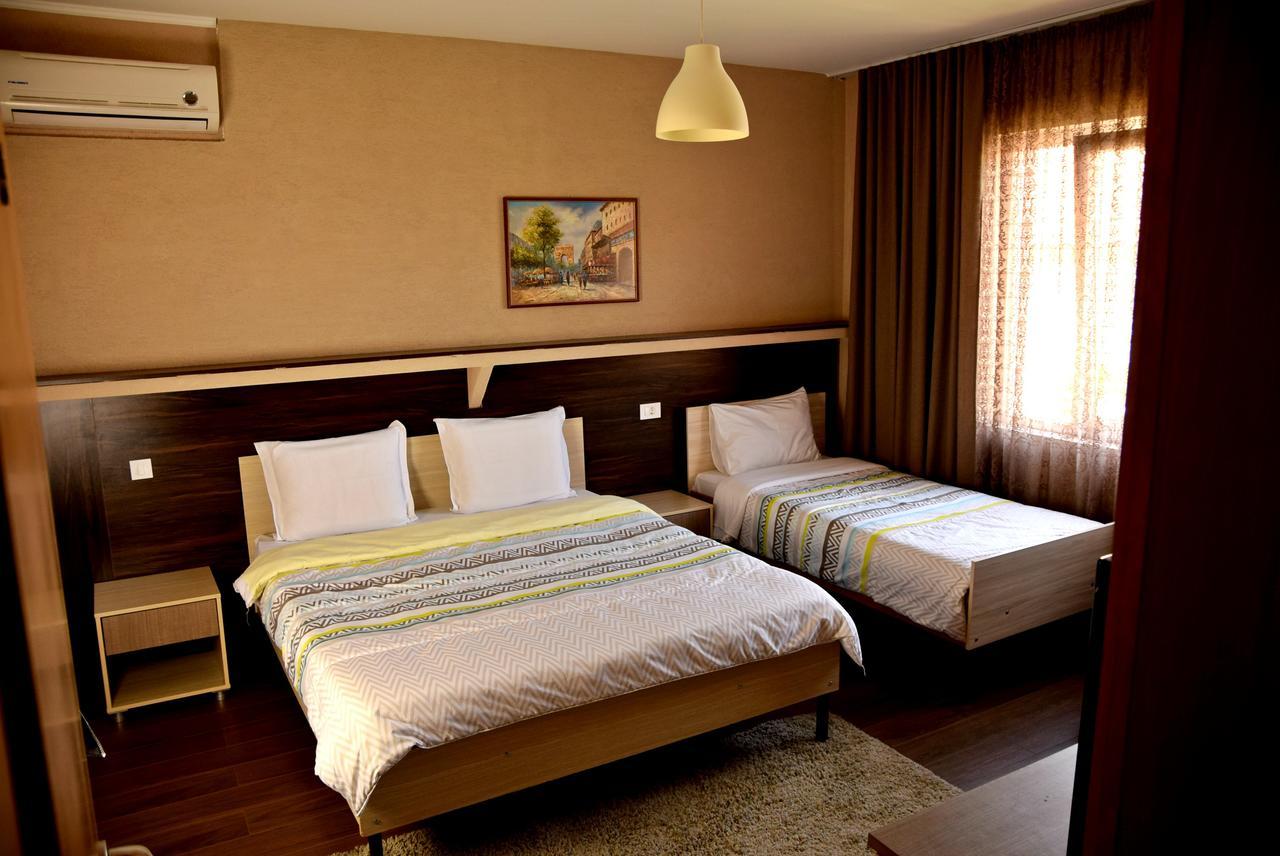 Guest House Via Bitola Luaran gambar
